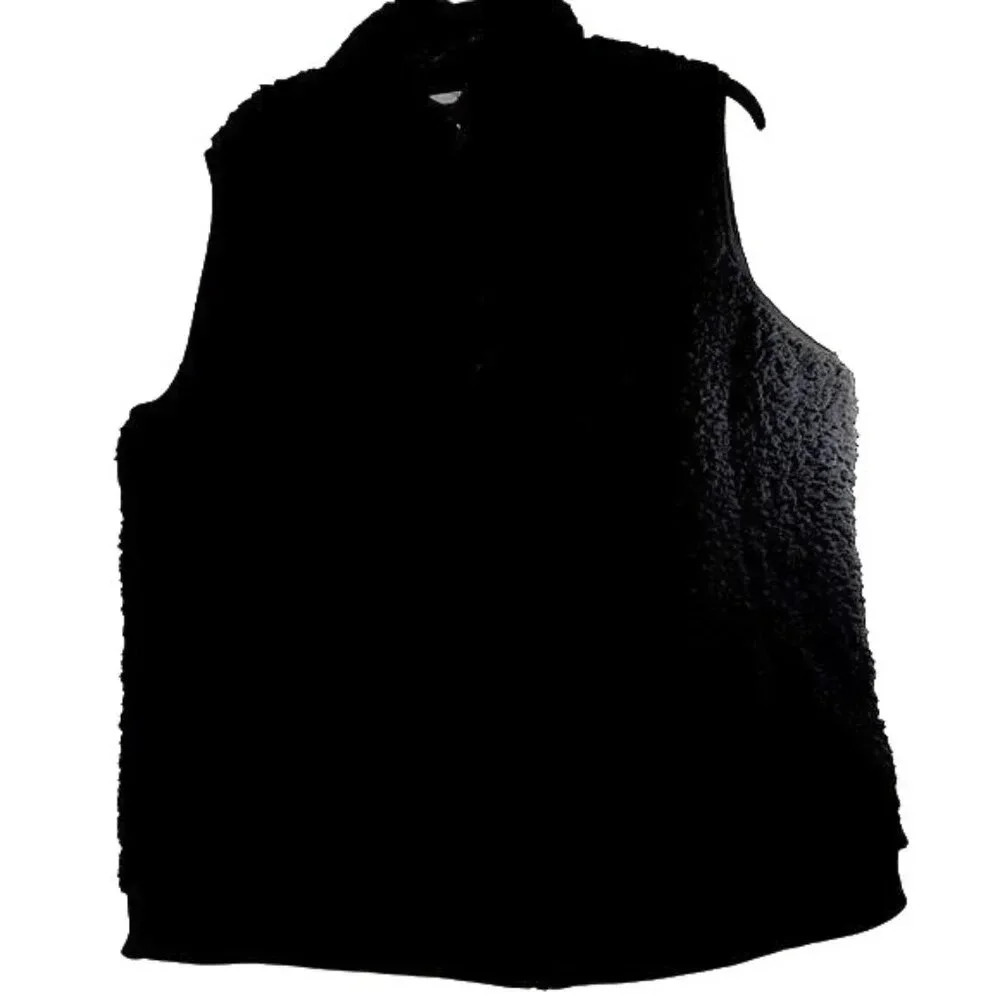 Time and Tru Womens Zip Vest Pockets Black Fuzzy Fleece Size 1X